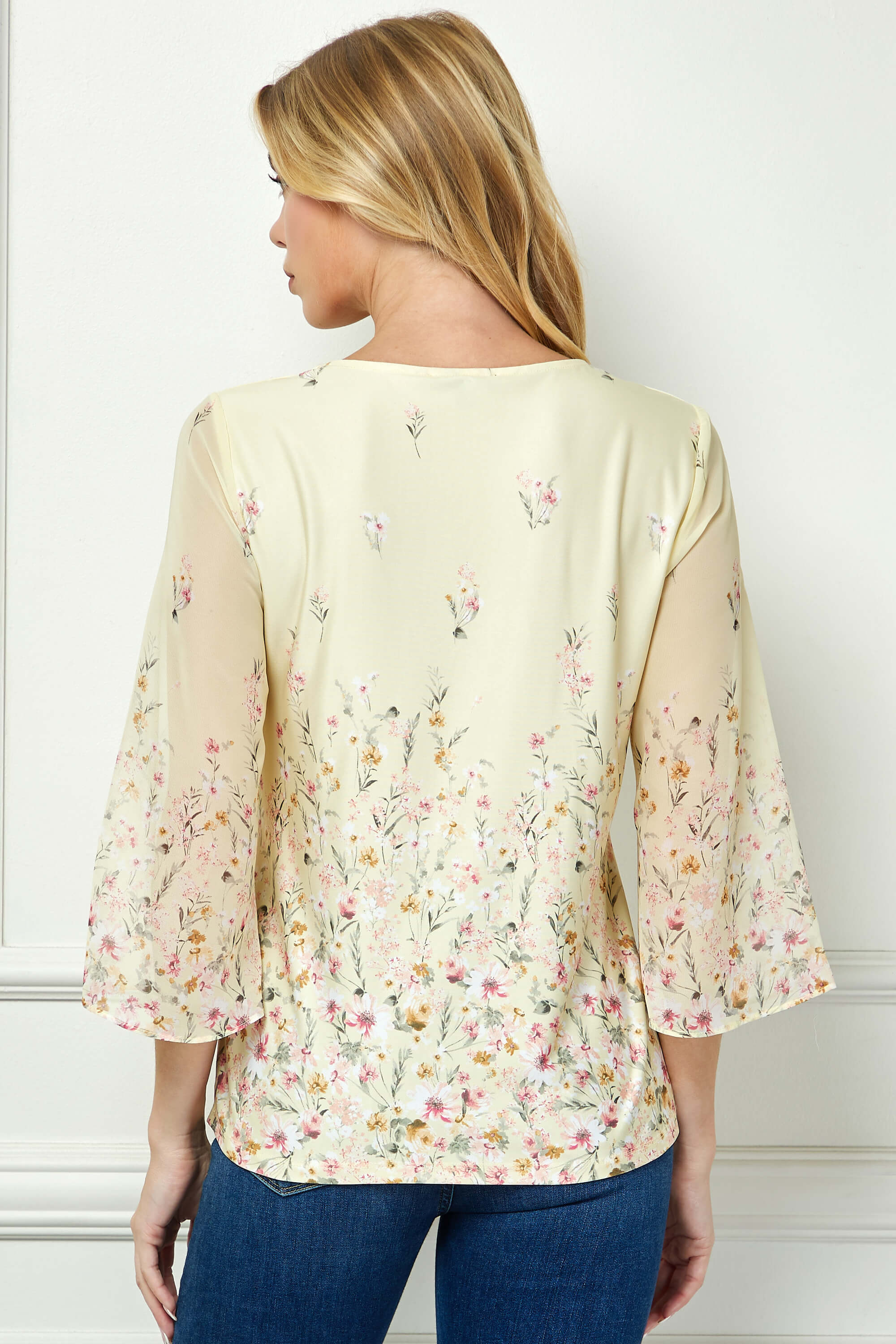 3/4 Flare Sleeve Cutout Neck Border Print Blouse - Yellow - Image 4