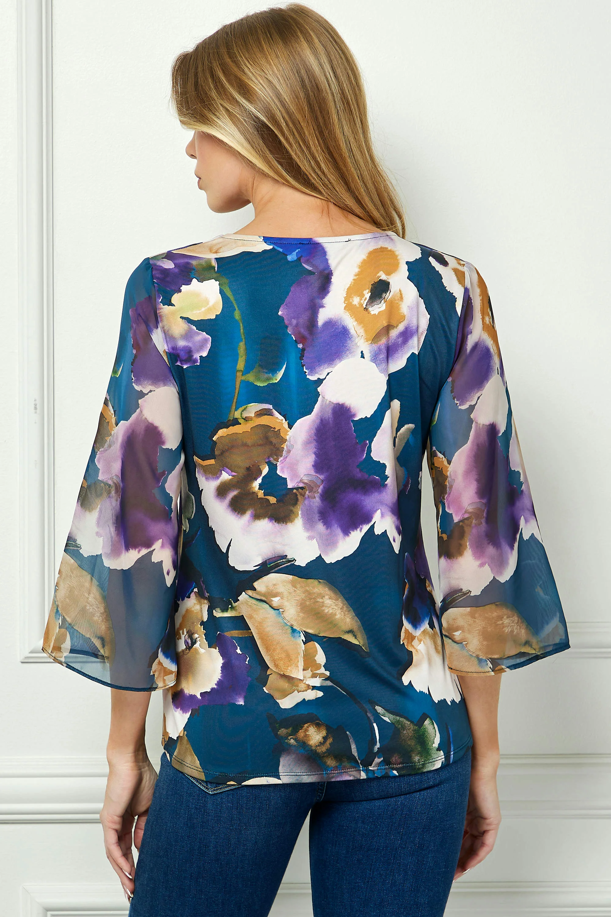 3/4 Flare Sleeve Cutout Trim Mix Media Blouse in Navy - Image 4
