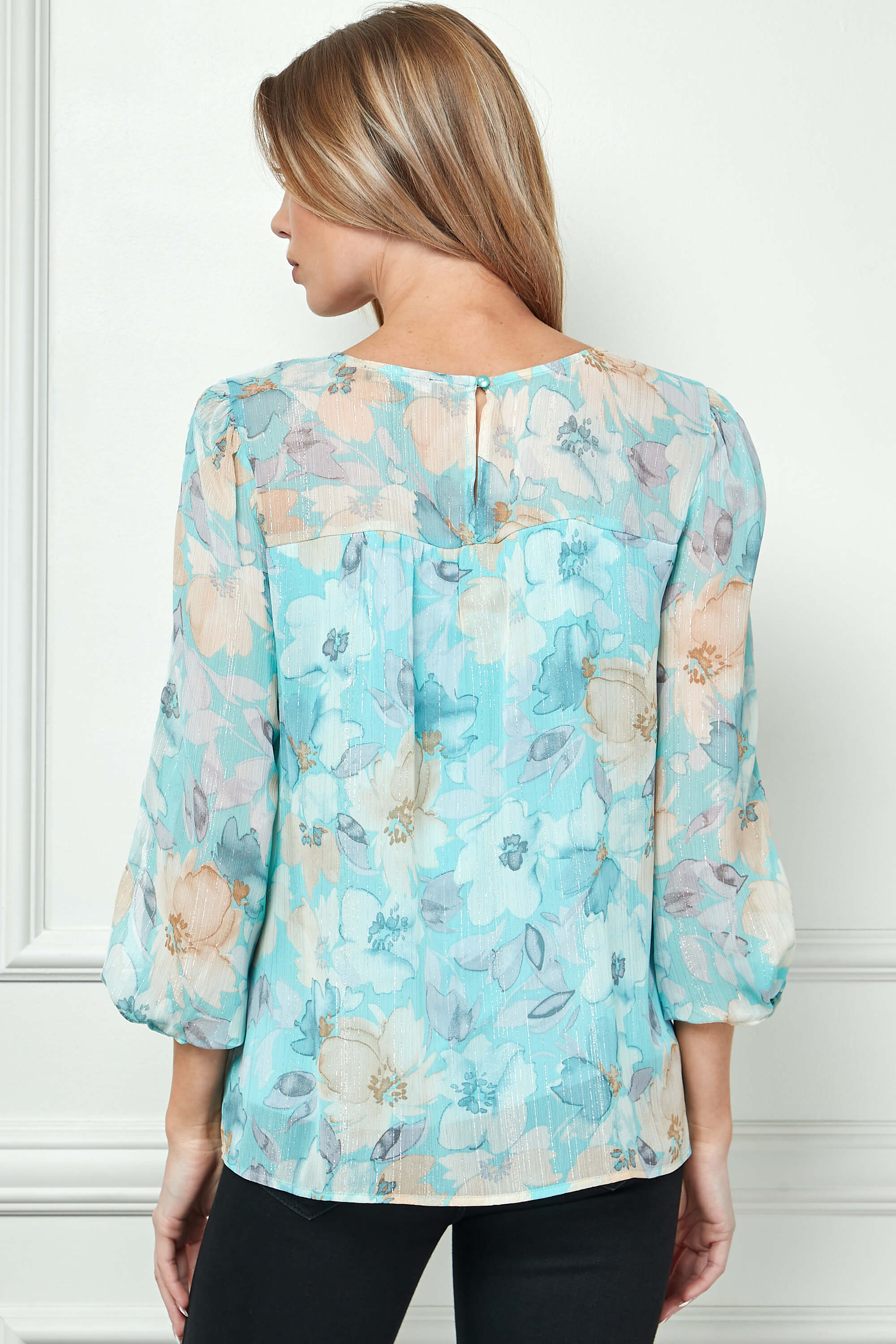 3/4 Knot Sleeve Scoop Neck Yoke Blouse in Aqua Flower - Image 2