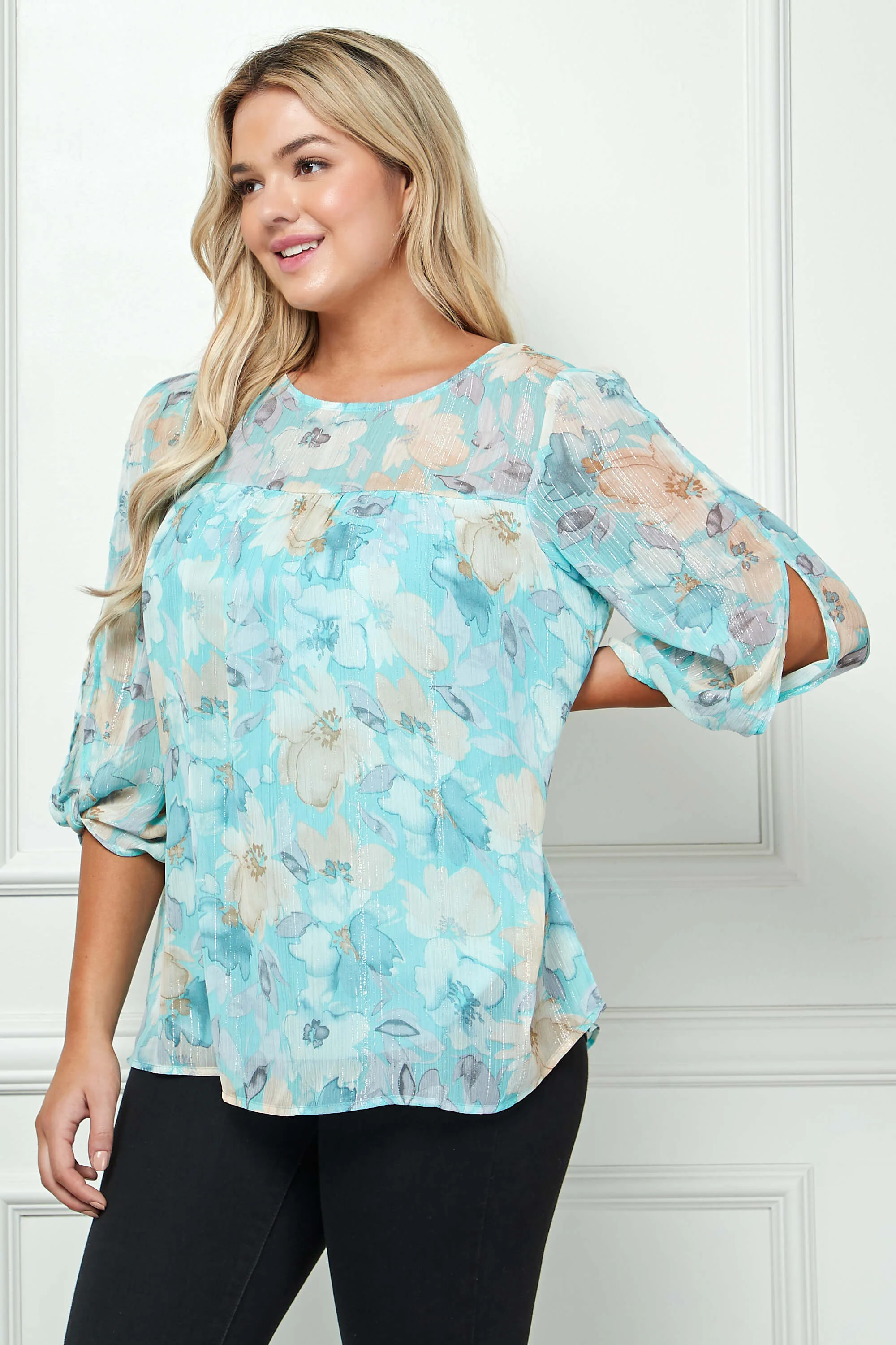 3/4 Knot Sleeve Scoop Neck Yoke Blouse in Aqua Flower - Plus - Image 3