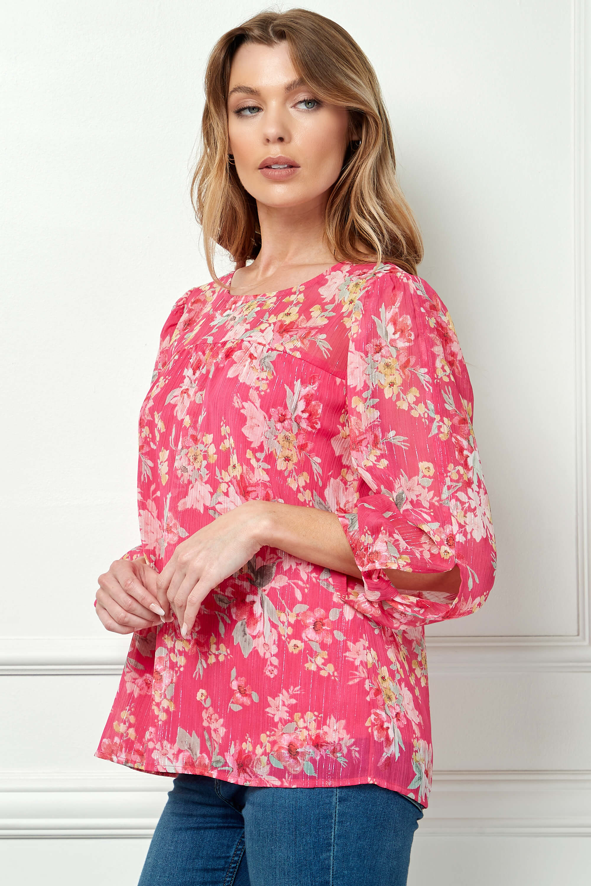 3/4 Knot Sleeve Scoop Neck Yoke Blouse in Fuchsia Floral - Image 3