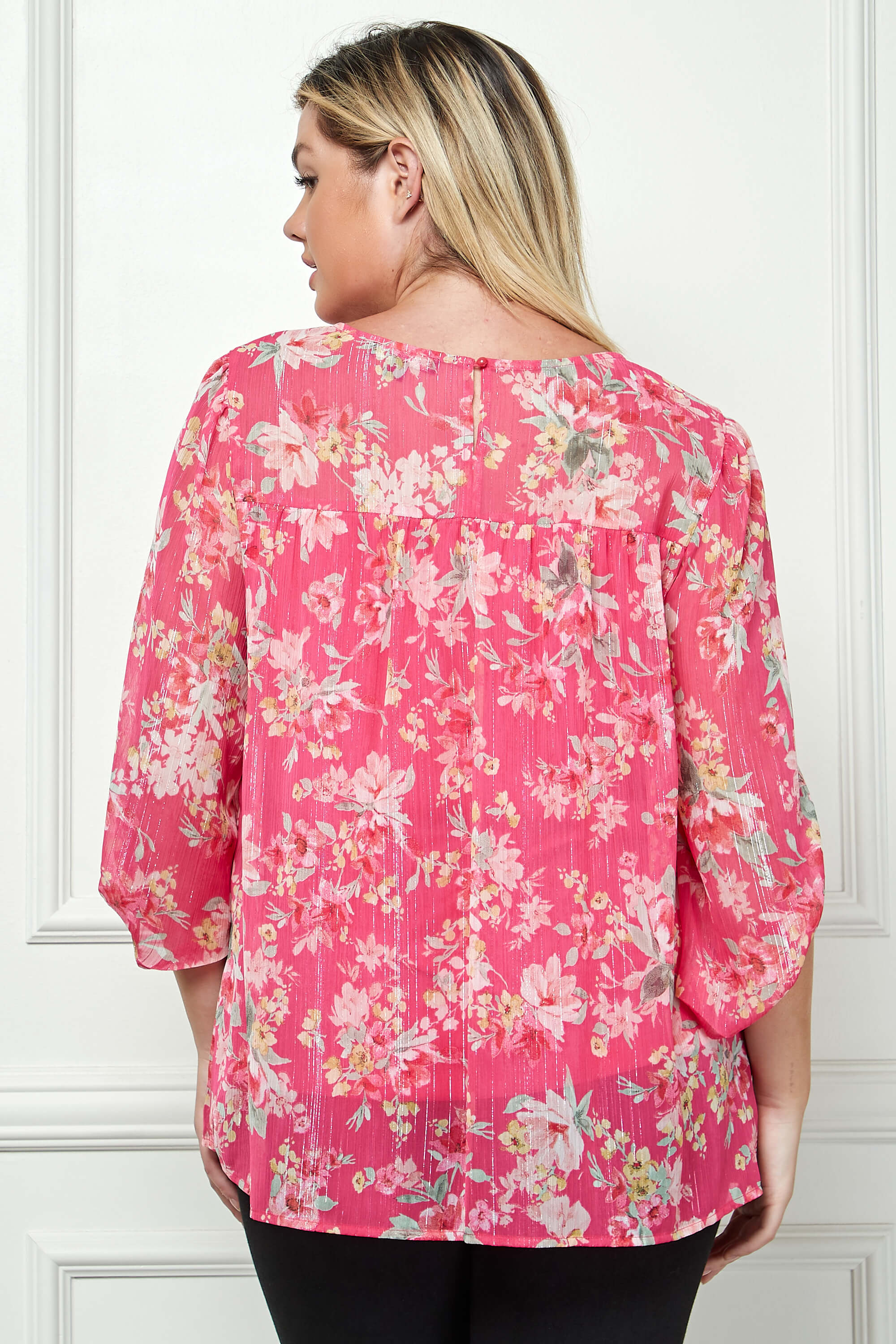 3/4 Knot Sleeve Scoop Neck Yoke Blouse in Fuchsia Floral - Plus - Image 2