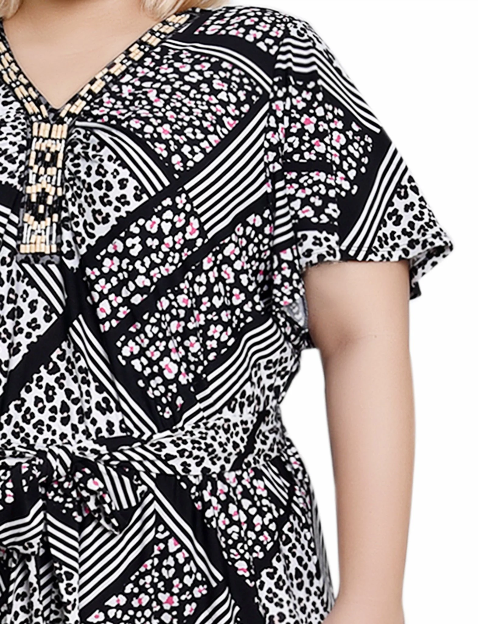 Black Spot Spatch Flutter Sleeve Belted Maxi Dress - Plus - Image 4