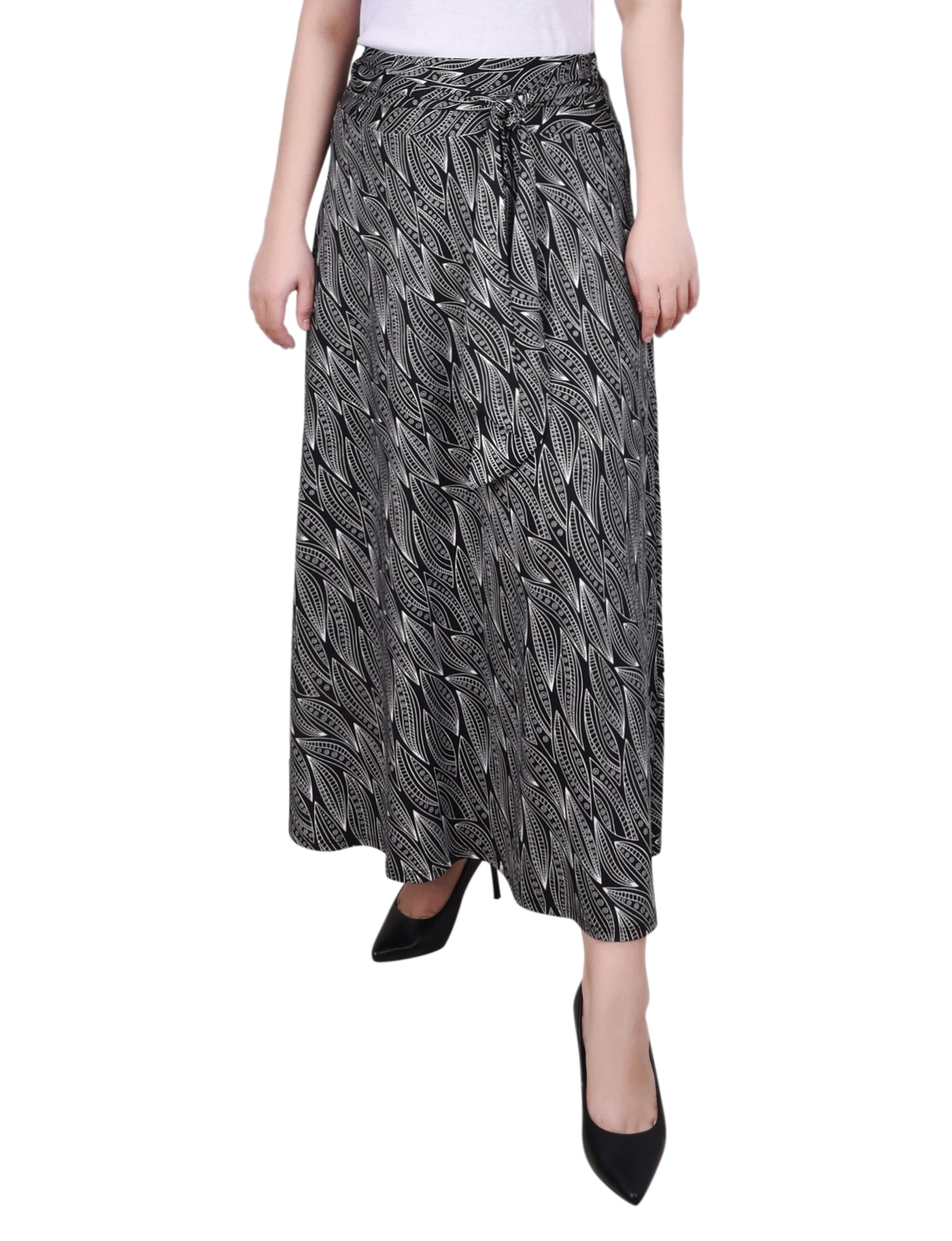 Black White Light Leaves Maxi Skirt With Sash Waist Tie - Petite - Image 3