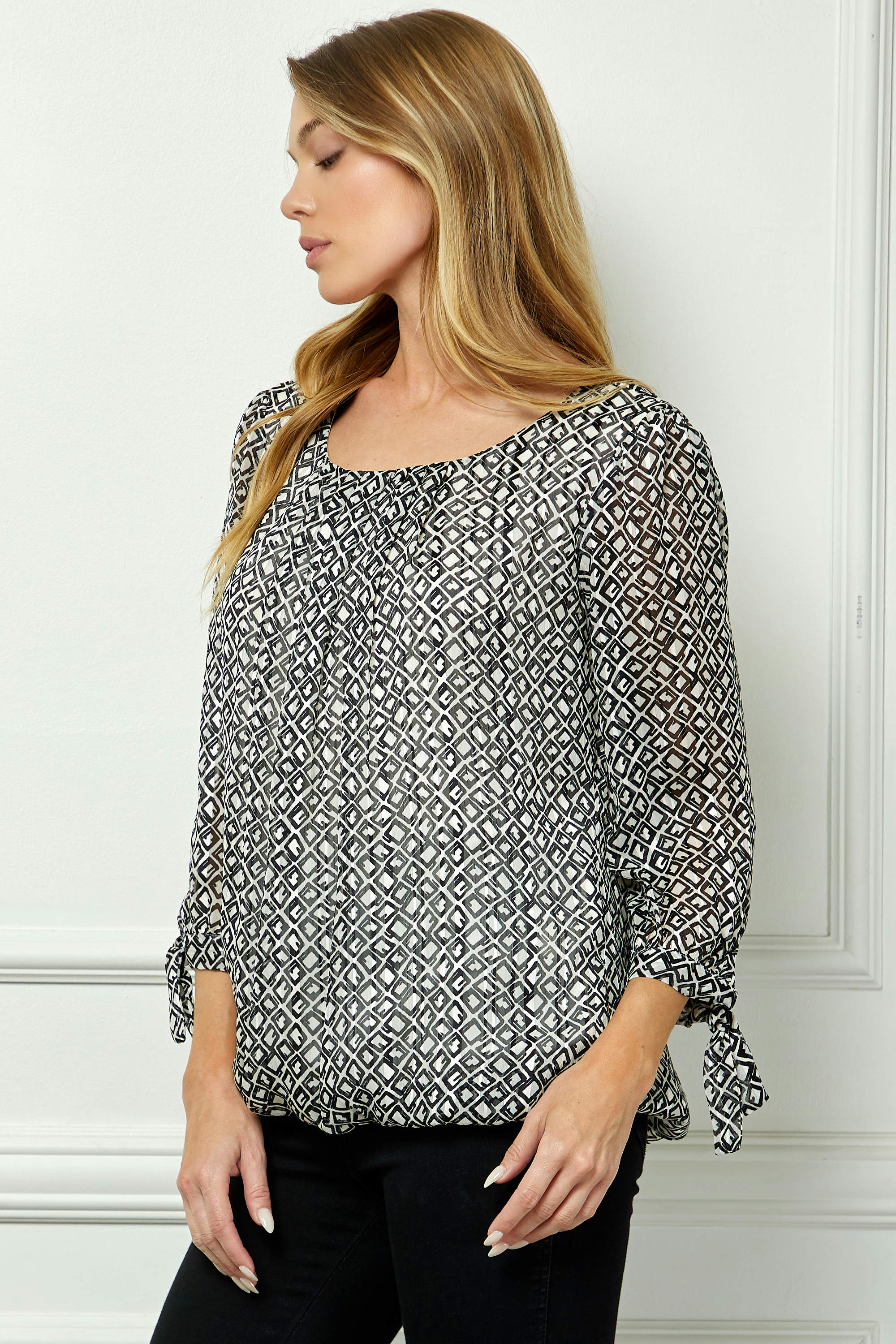 Bubble Hem 3/4 Tie Sleeve Blouse - Cream - Image 3