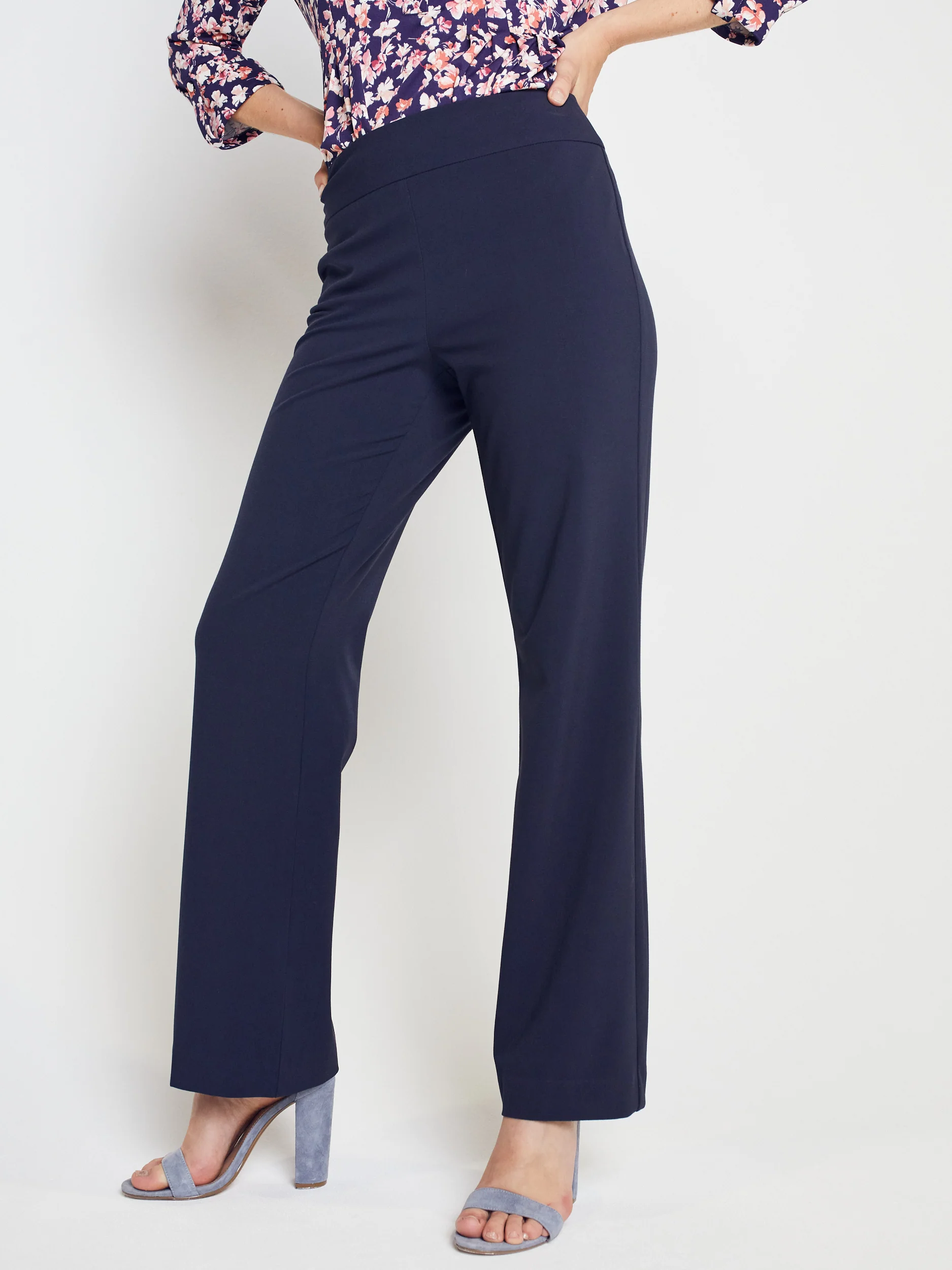 Roz & Ali™ Secret Agent Tummy Control Classic Pants - Image 25