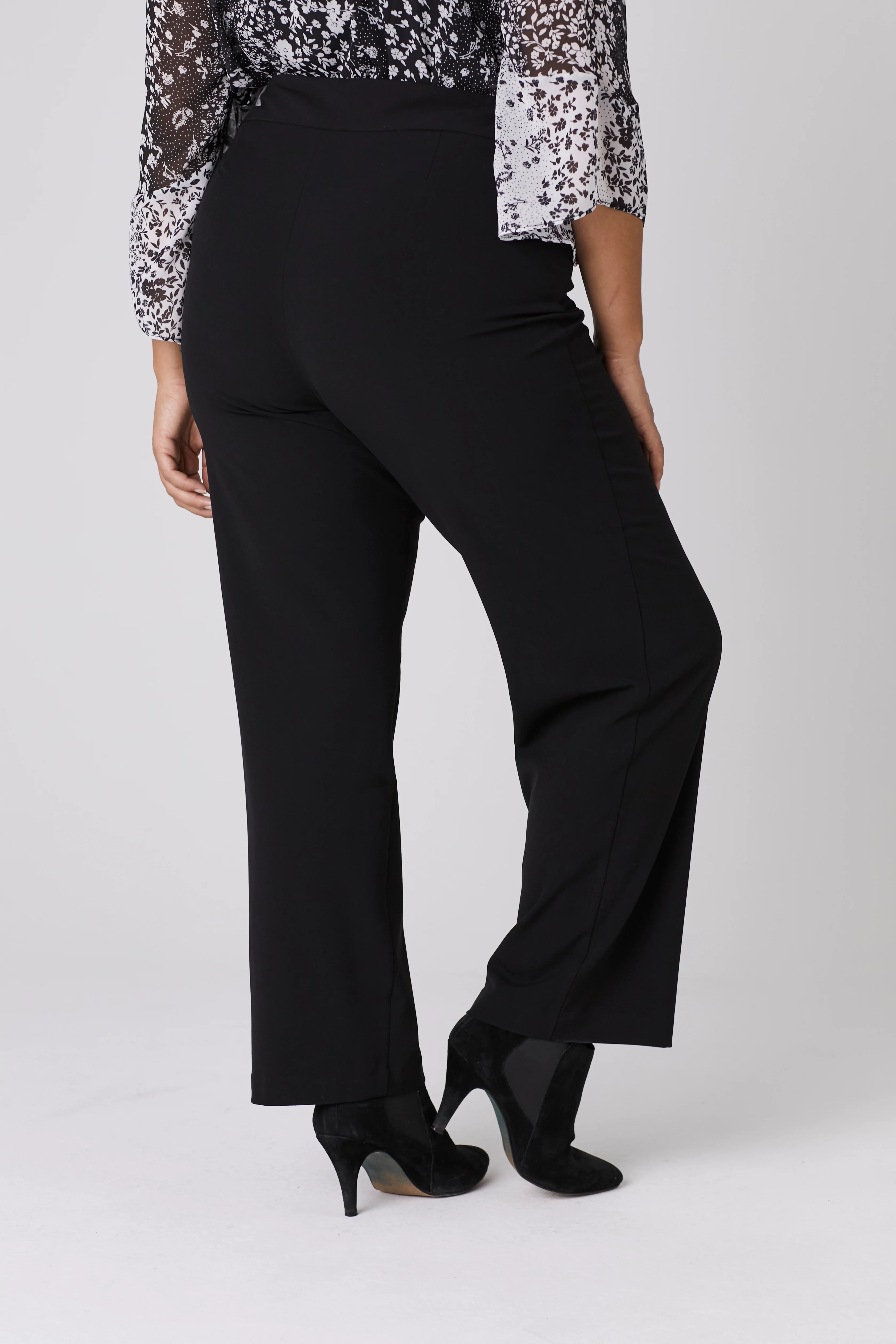 Roz & Ali™ Secret Agent Tummy Control Classic Pants - Plus - Short Length - Image 13