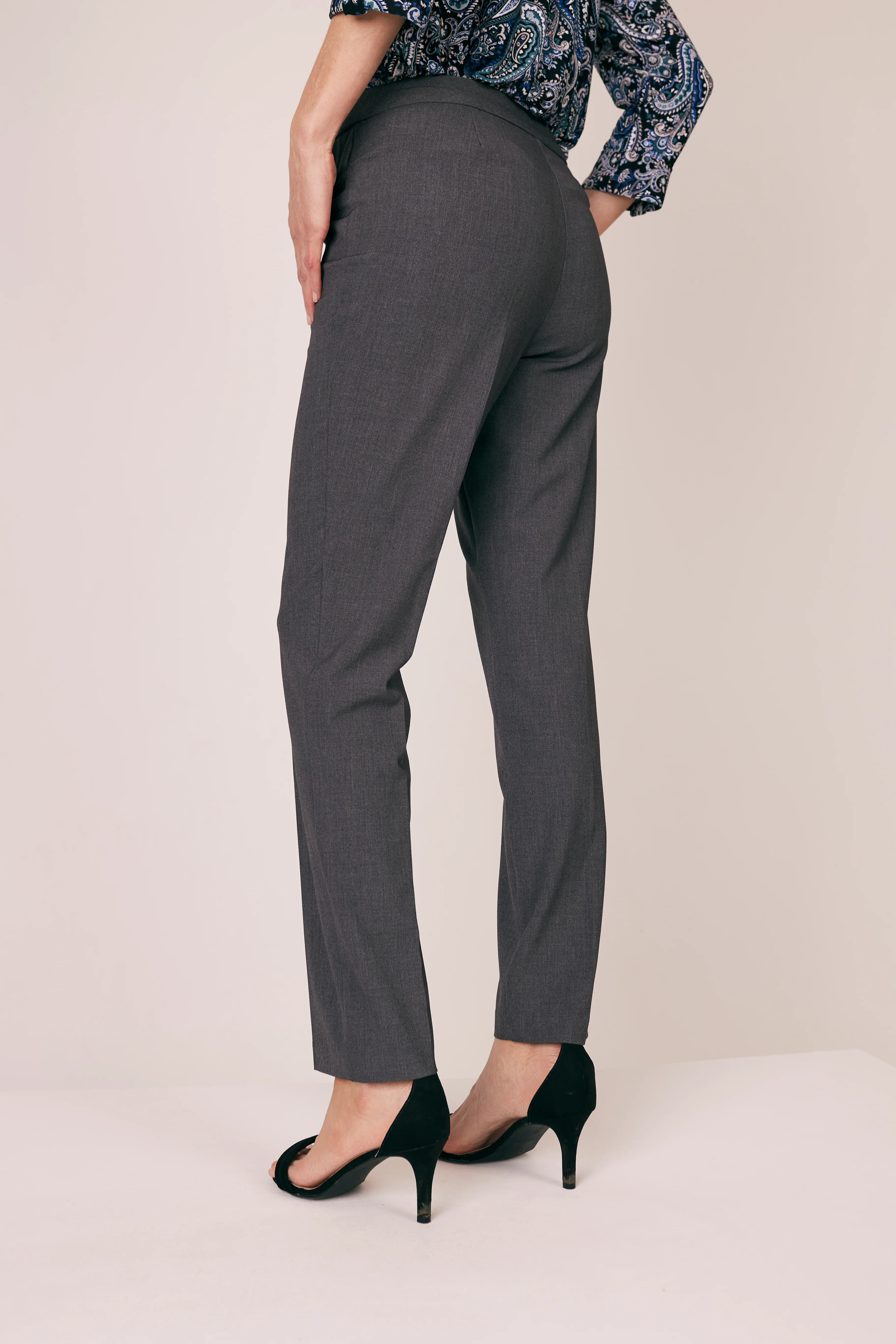 Roz & Ali™ Secret Agent Tummy Control Taper Pants - Tall Length - Image 10