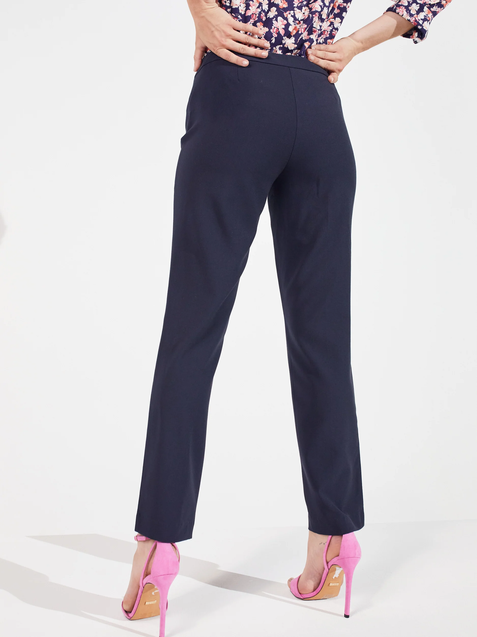 Roz & Ali™ Secret Agent Tummy Control Taper Pants - Tall Length - Image 22