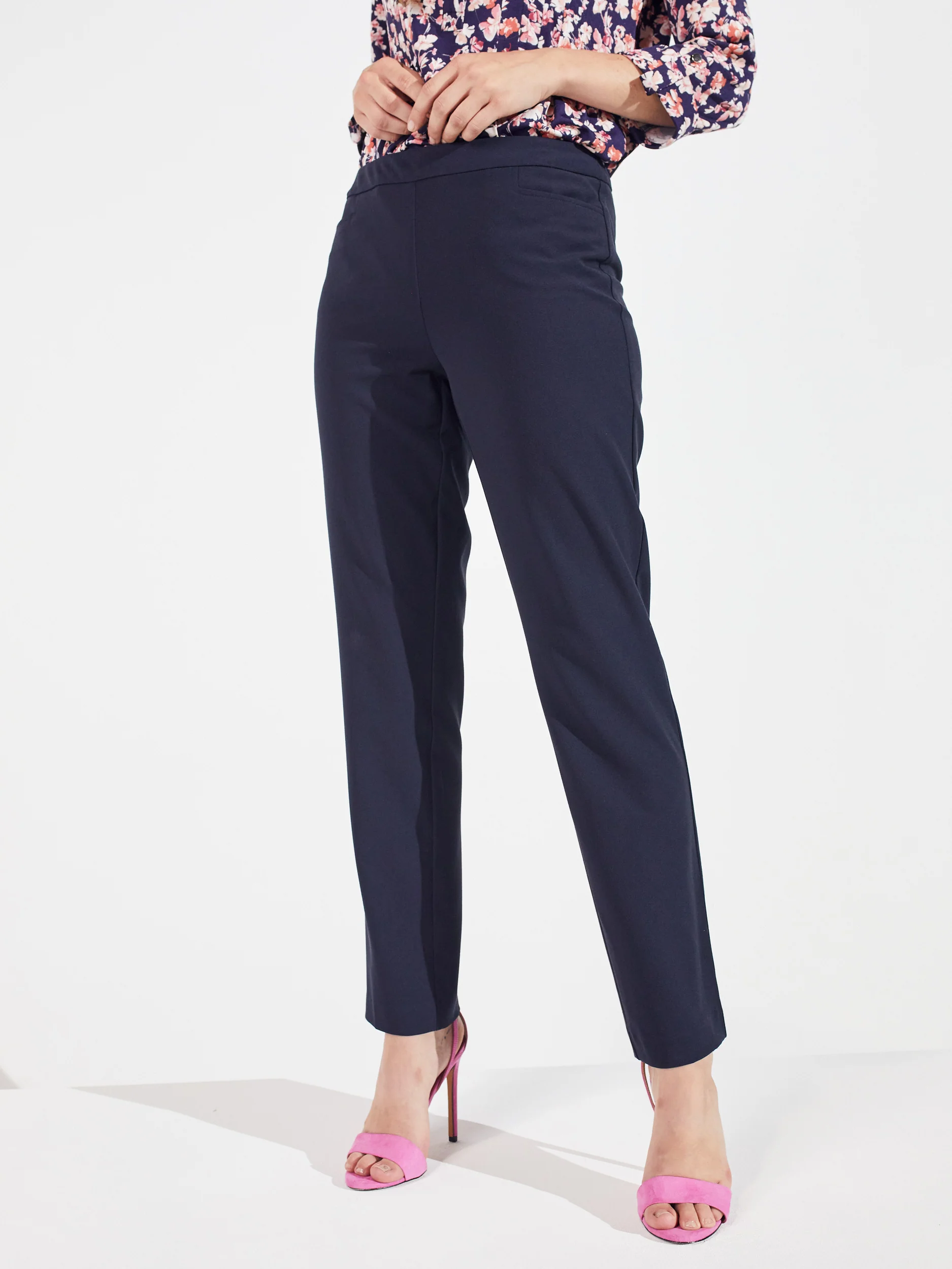 Roz & Ali™ Secret Agent Tummy Control Taper Pants - Tall Length - Image 25