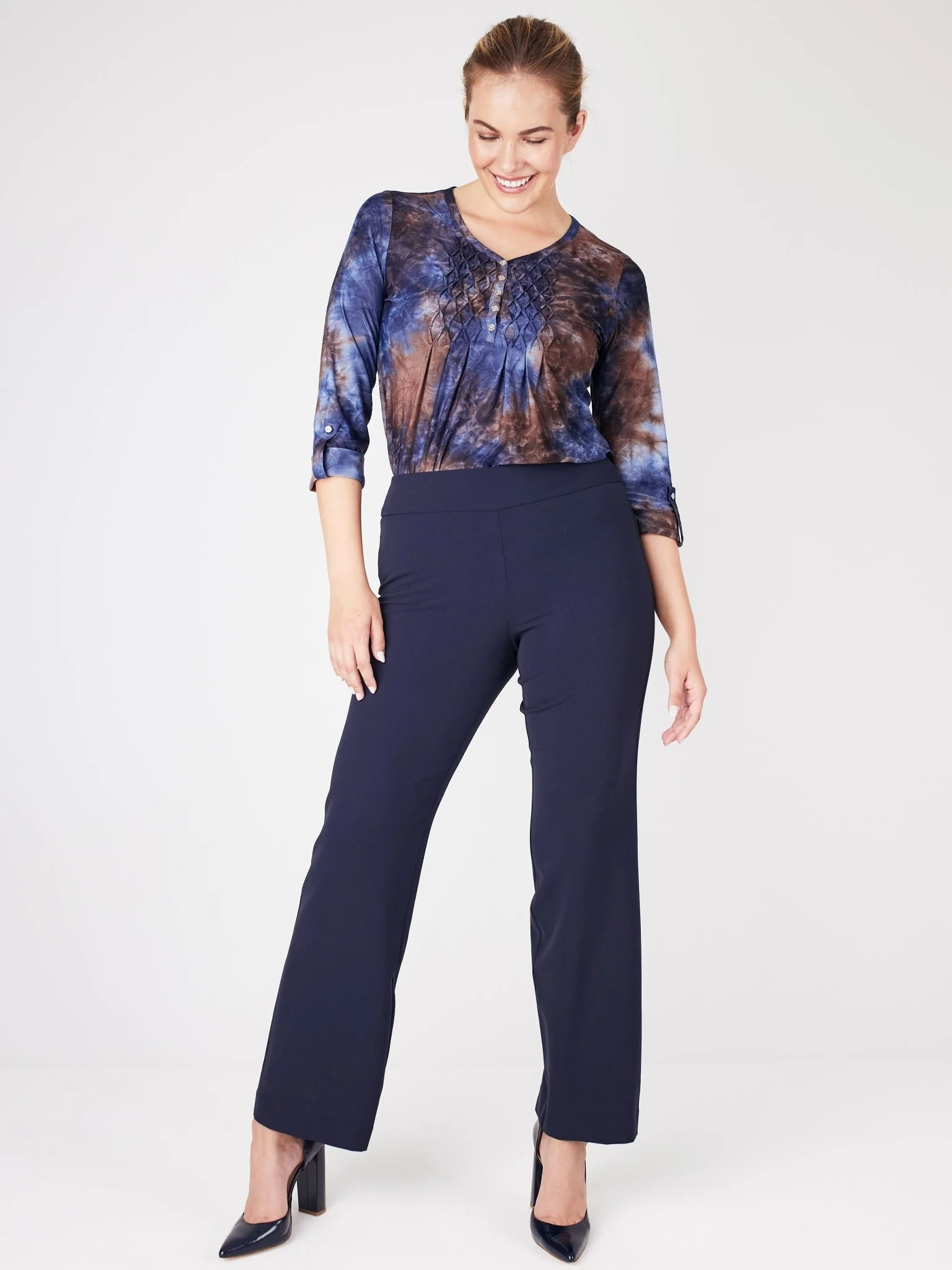 Roz & Ali™ Secret Agent Tummy Control Classic Pants - Petite - Image 10