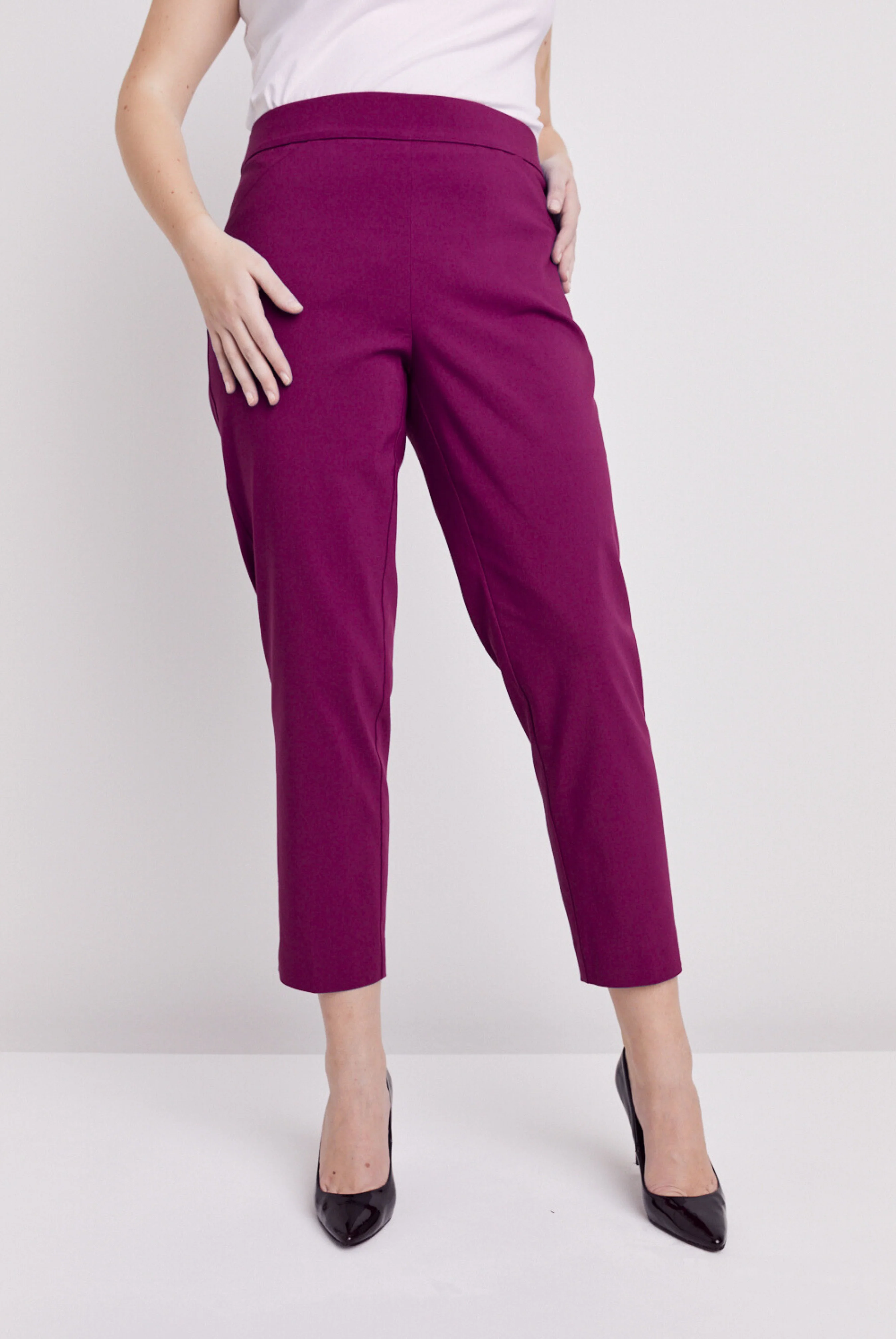 Roz & Ali™ Superstretch Magenta Pull On Ankle Pants - Image 6