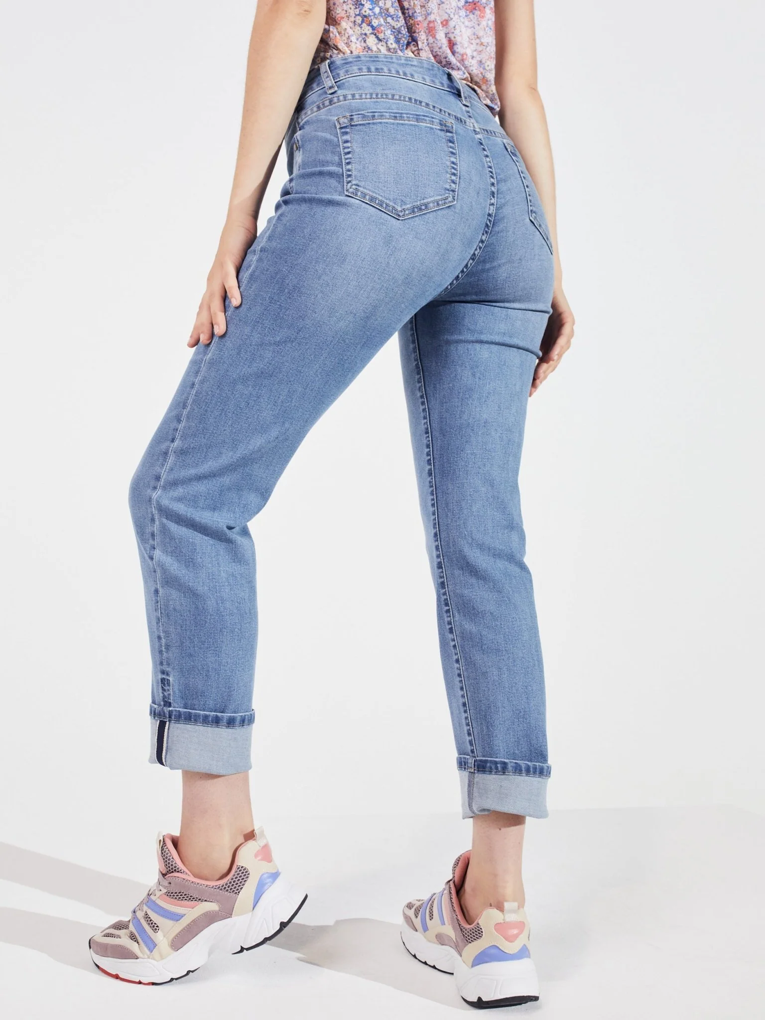Westport Signature Girlfriend 5 Pocket Selvedge Cuff Jeans - Image 13