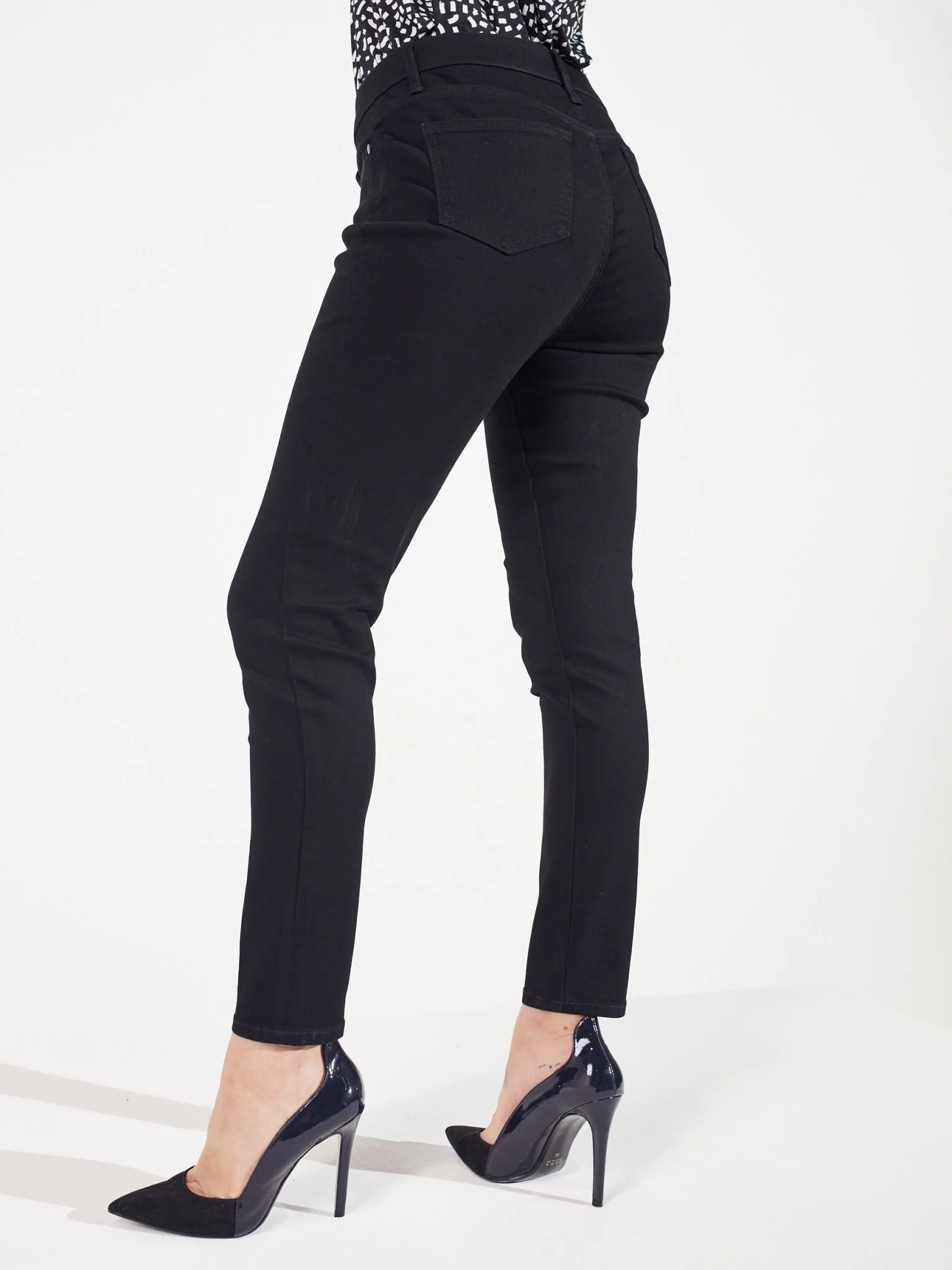 Westport Signature Skinny 5 Pocket Denim Jean - Image 15