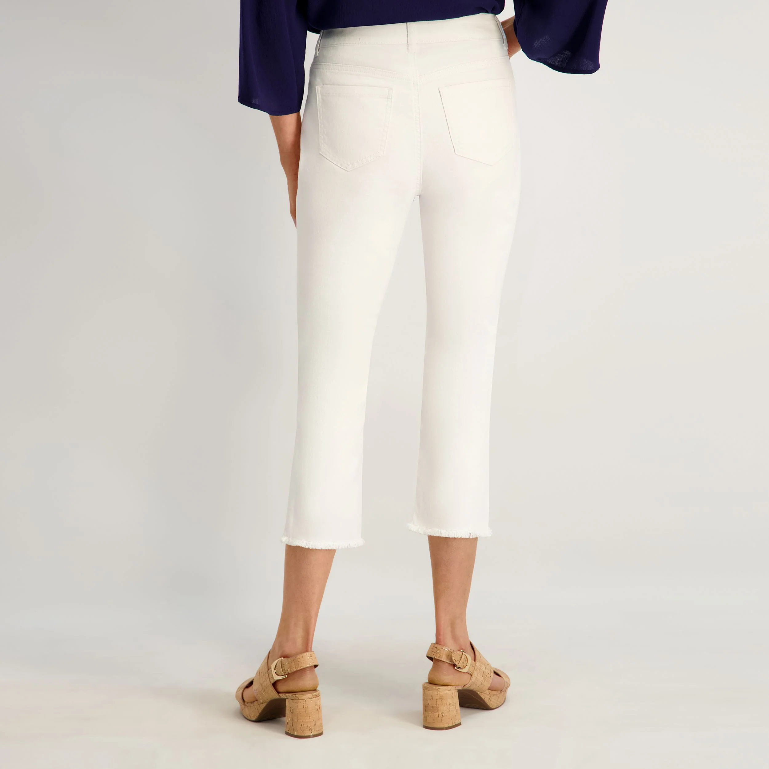 Westport Signature Fray Hem Capri in White - Image 4