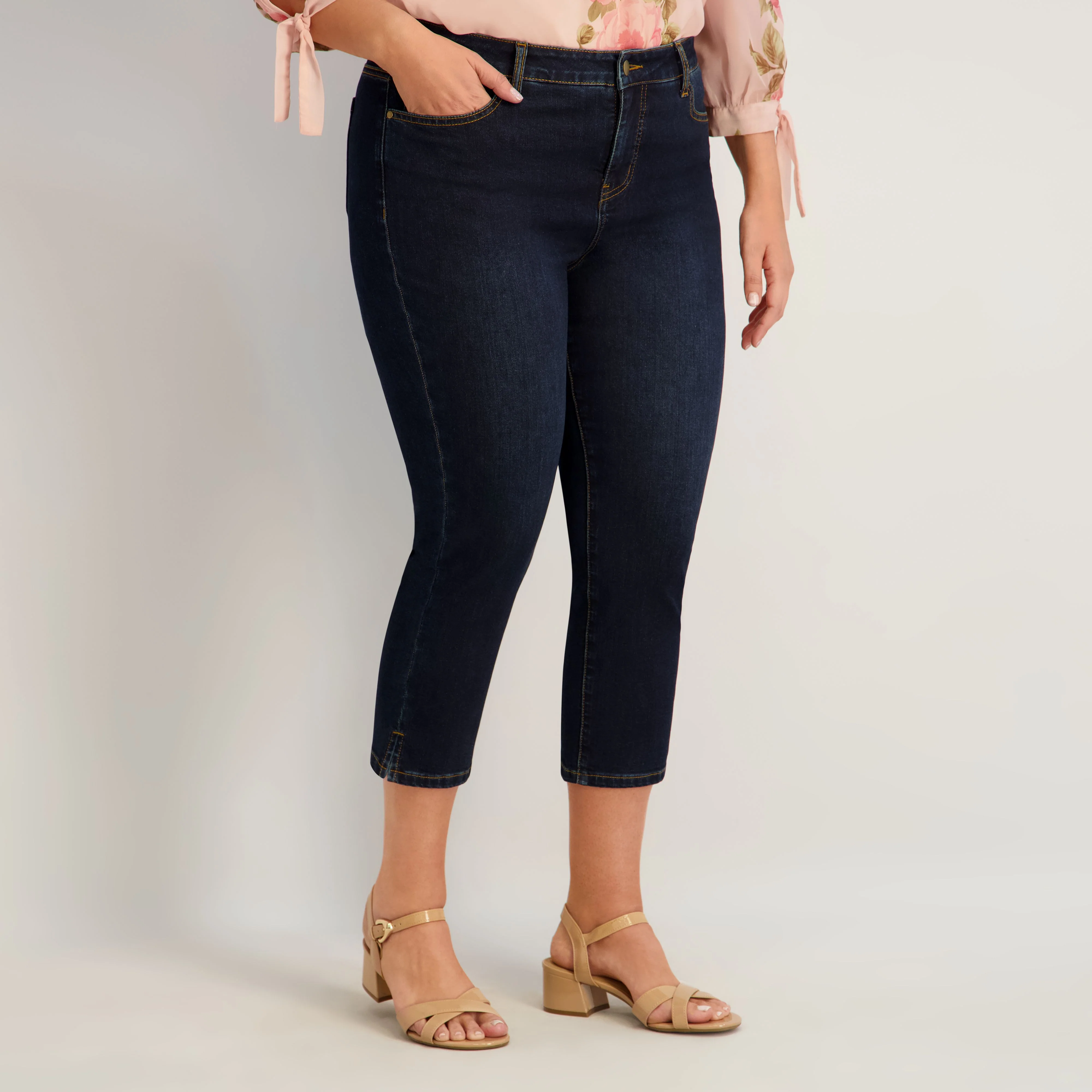 Westport Signature Side Slit Capri in Rinse - Plus - Image 3