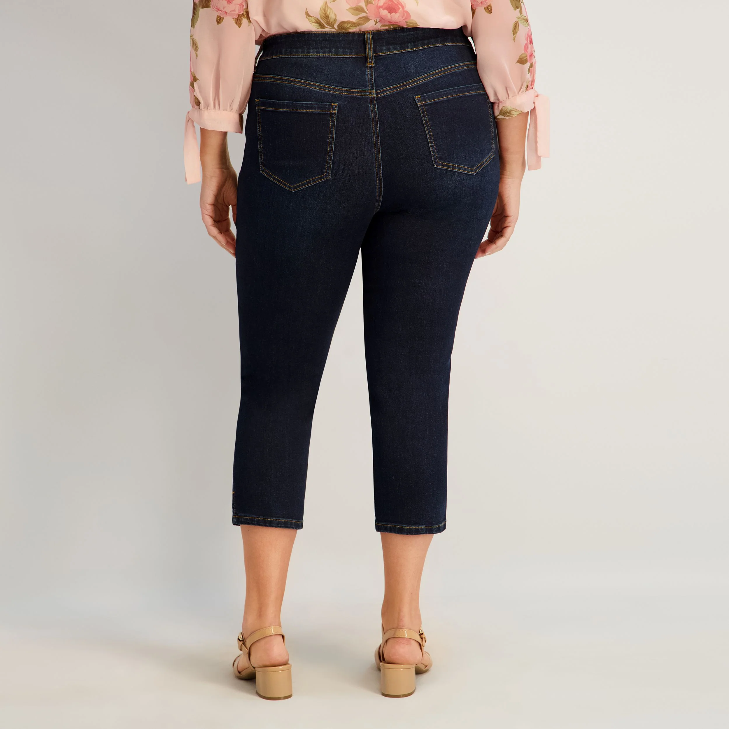 Westport Signature Side Slit Capri in Rinse - Plus - Image 4