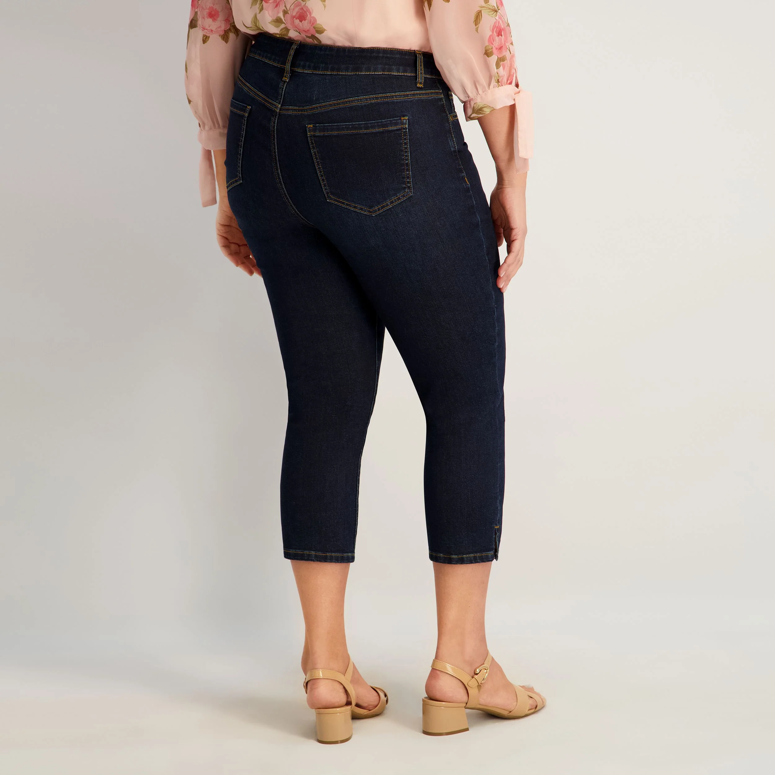 Westport Signature Side Slit Capri in Rinse - Plus - Image 5