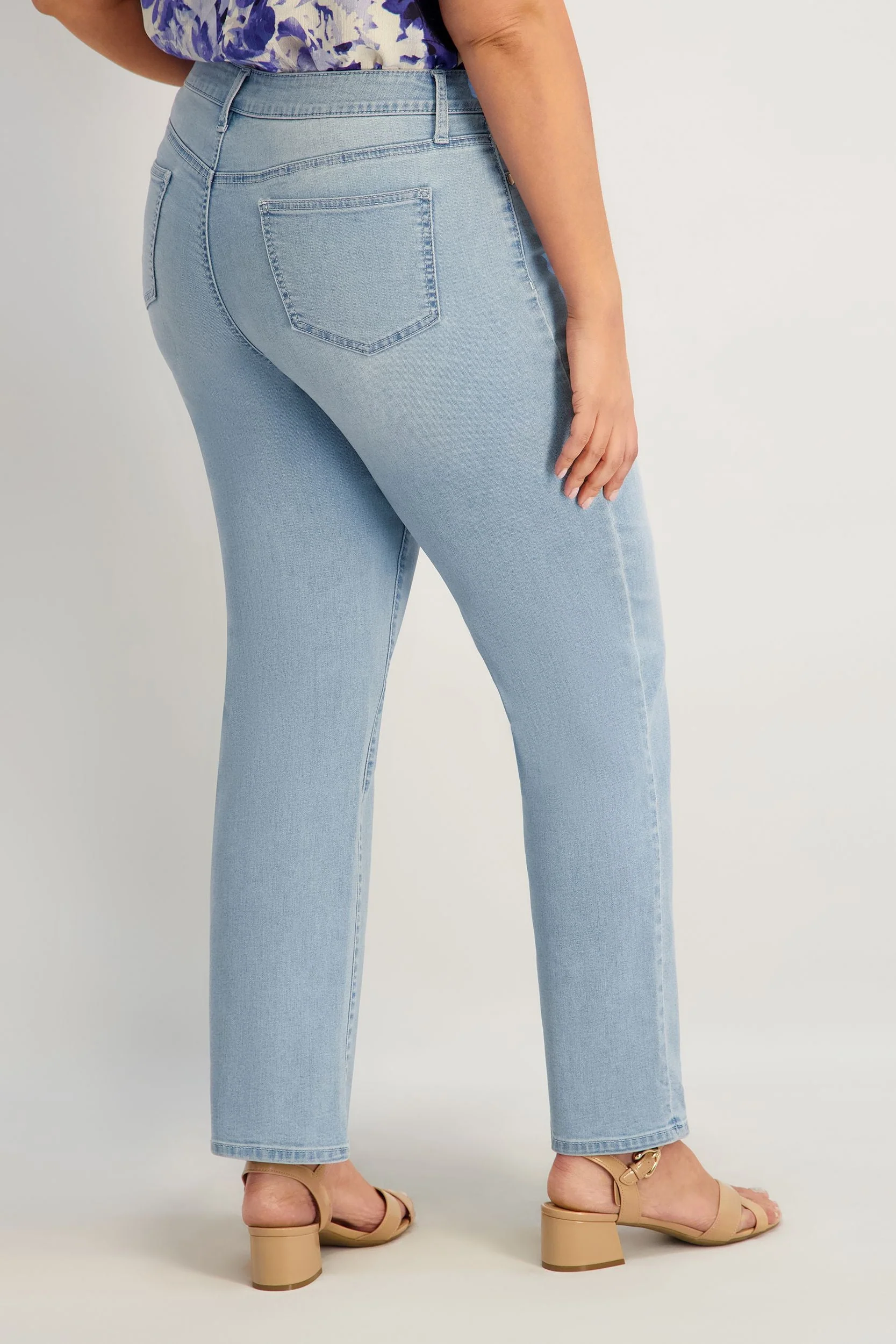 Westport Signature Straight Leg in Light Wash - Plus - Image 4
