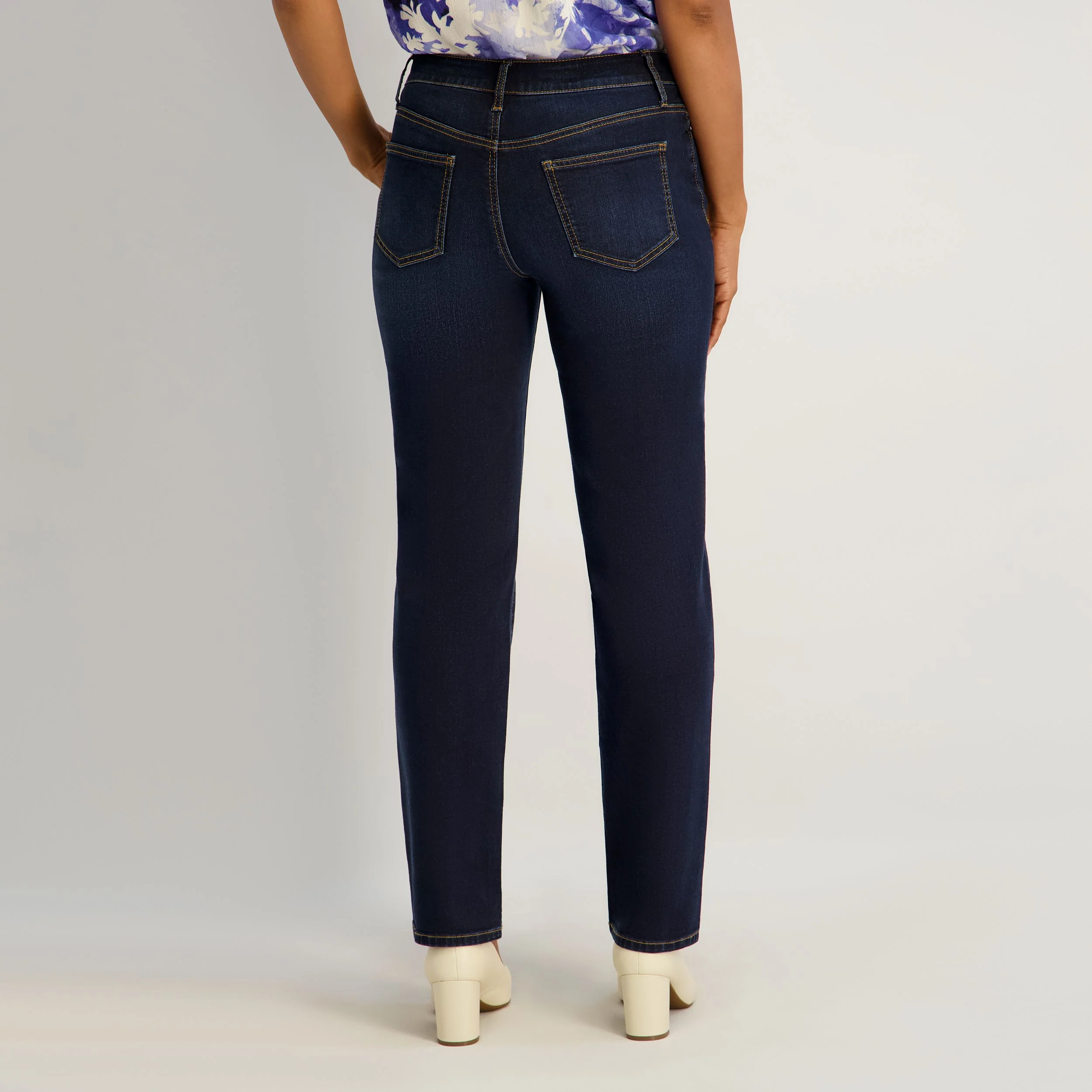 Westport Signature Straight Leg in Rinse - Image 4