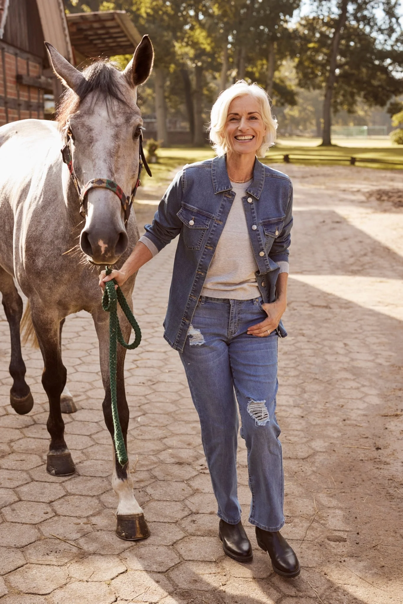 Westport Signature Straight Leg Jeans with Destruction - Image 10